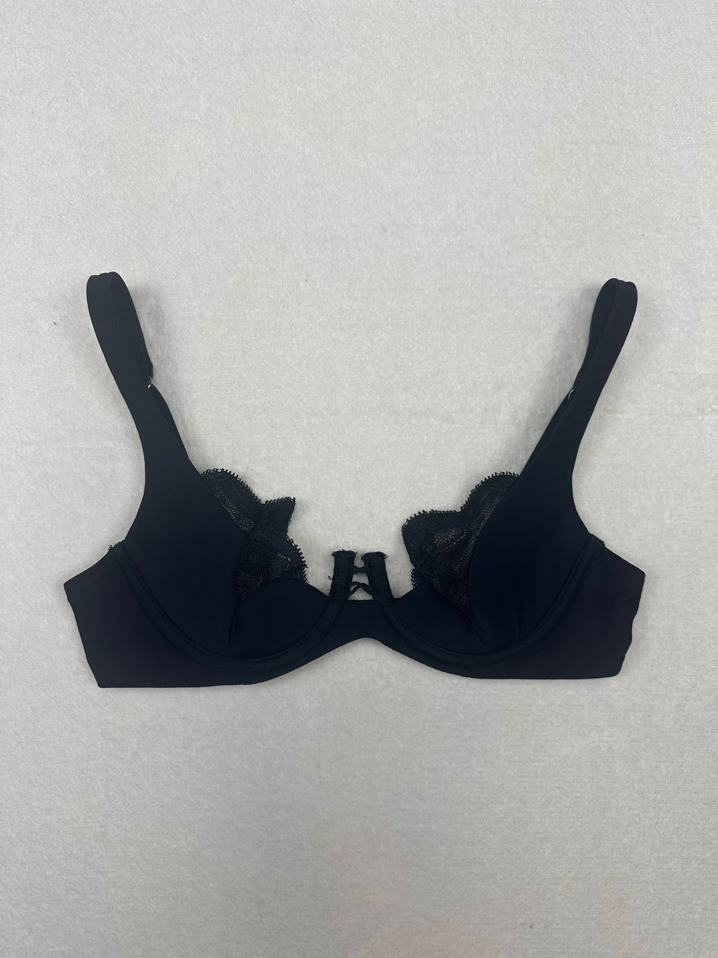 Victoria’s Secret Black Bra 34A